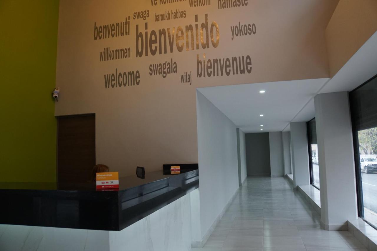 Hotel Hc Express Monterrey Zewnętrze zdjęcie